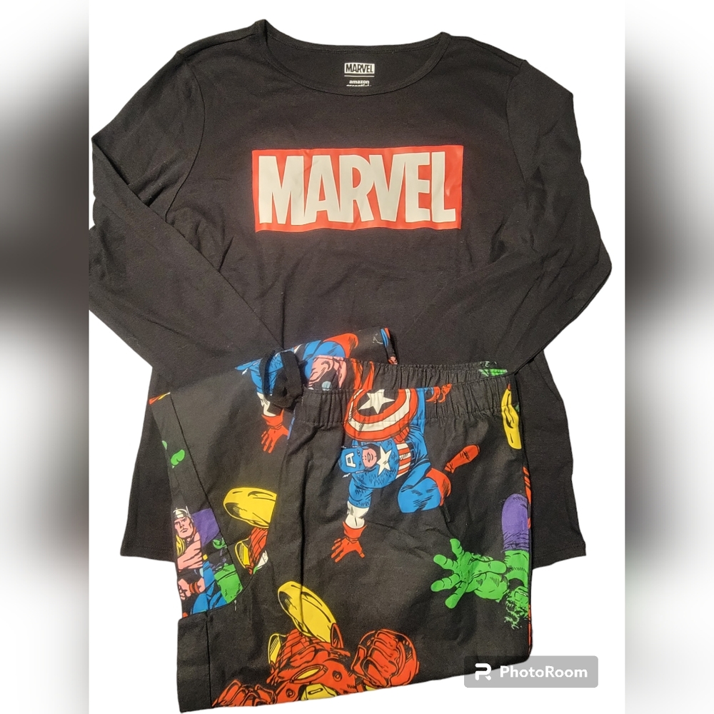 Marvel shirt and pants set